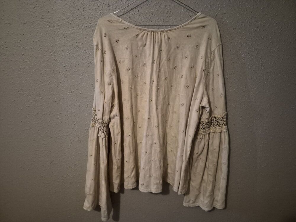 Anthropologie Eri + Ali Medium Bell Sleeve Blouse Top Eyelet Oversize L - Picture 5 of 10